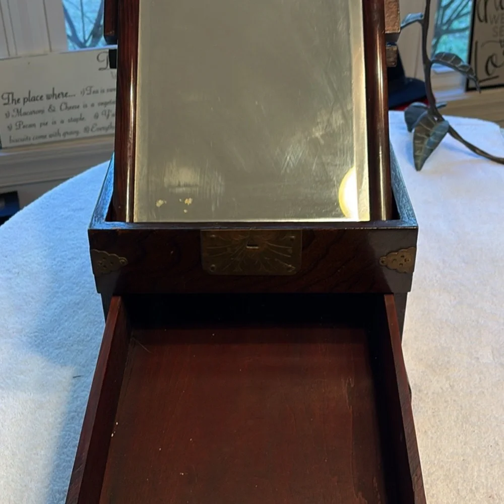 Asian Folding Vanity Mirror Box - Picture 7 of 11